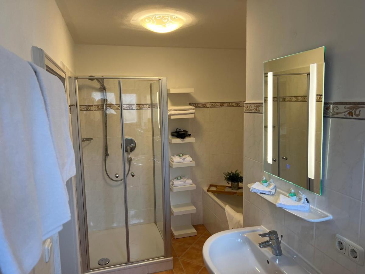 Alpen Suite Tegernsee - Grosse Sonnenterasse Und Idyllischer Garten Bad Wiessee Exterior photo